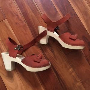 Sven Peep Toe Clogs